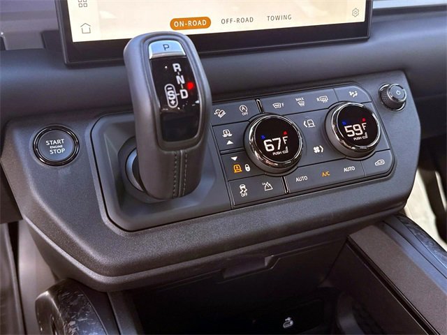 Used 2025 Land Rover Defender 110 image 23