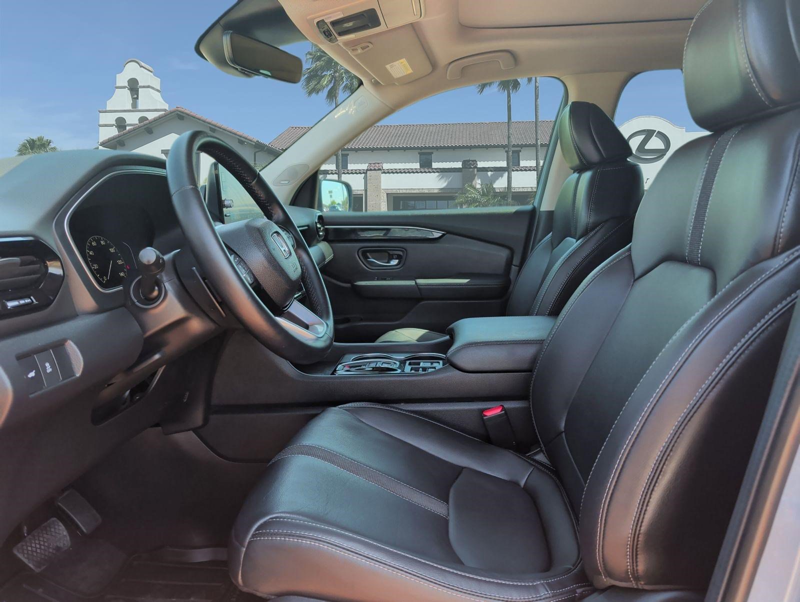 Used 2024 Honda Pilot Touring image 10