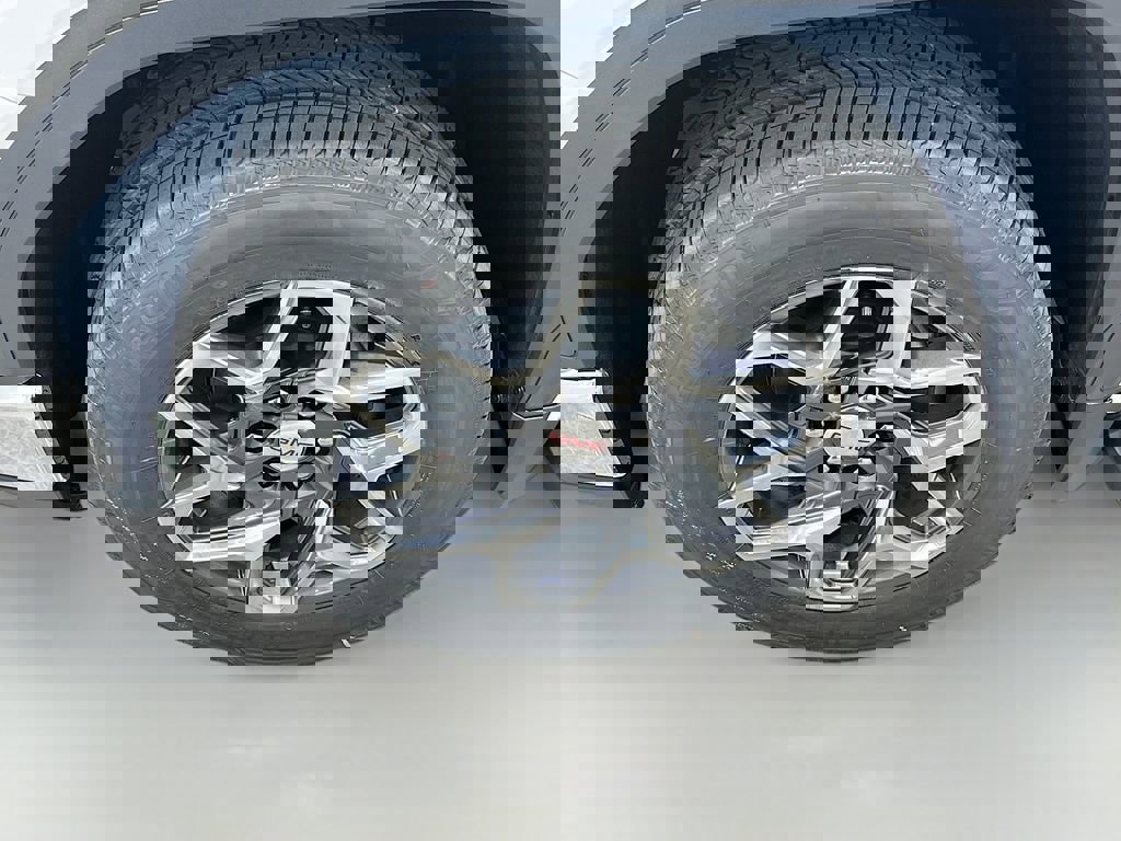 New 2026 GMC Sierra 1500 SLT image 11