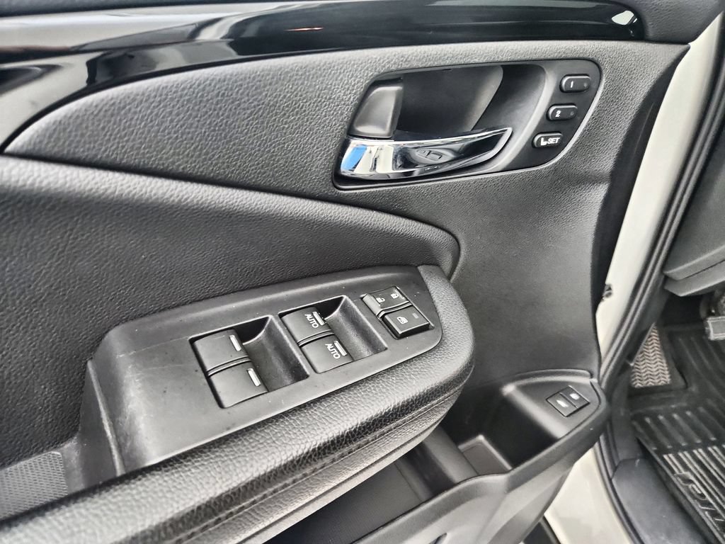 Used 2019 Honda Pilot Touring image 23