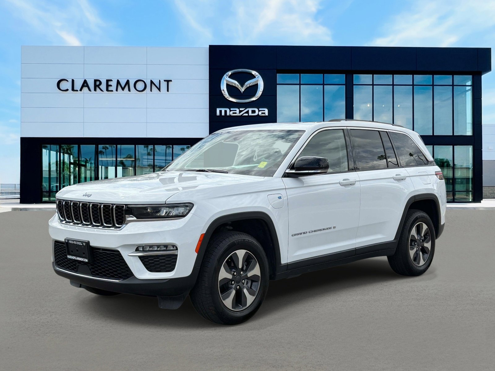 Used 2022 Jeep Grand Cherokee Limited 4xe AWD/4WD image 3