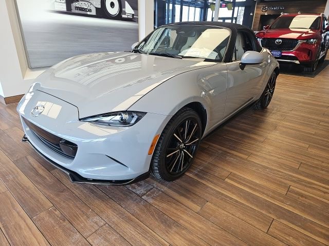 New 2025 MAZDA MX-5 Miata Grand Touring w/ Appearance Package image 6