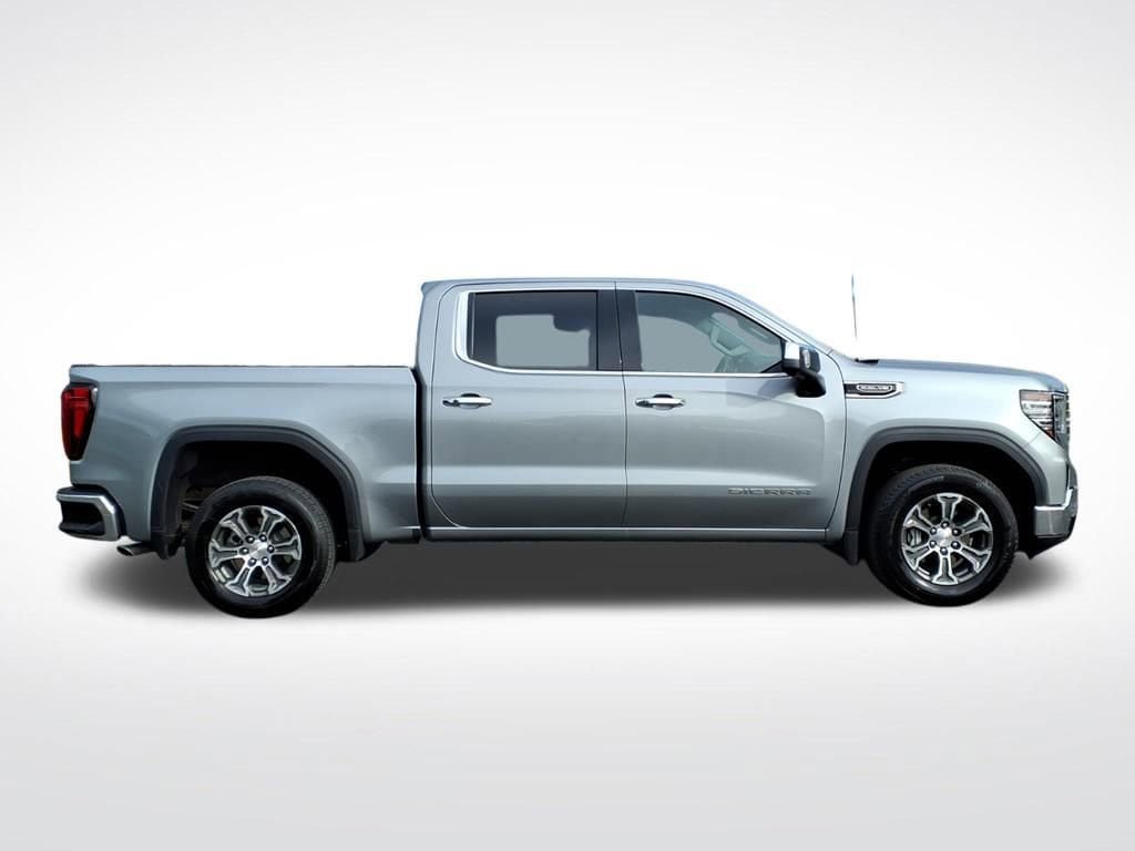 Used 2025 GMC Sierra 1500 SLT RWD image 8