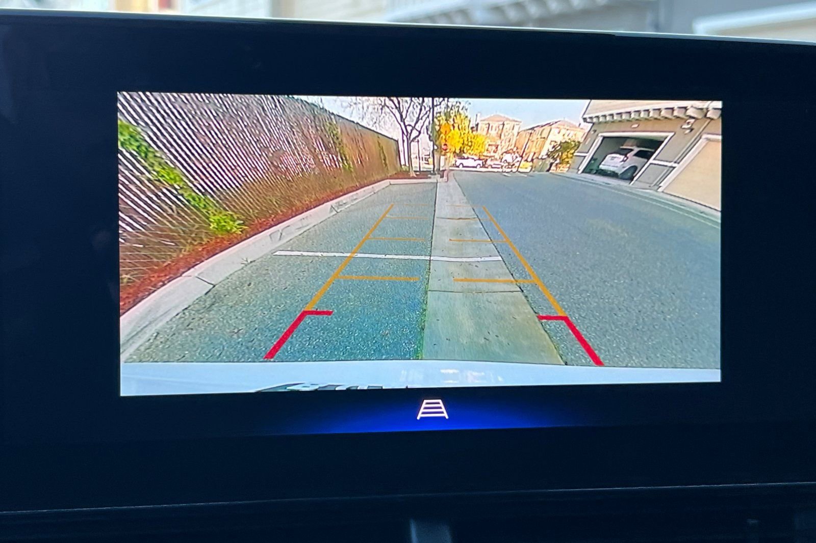 Used 2025 Chevrolet Trax LT w/ LT Convenience Package image 19