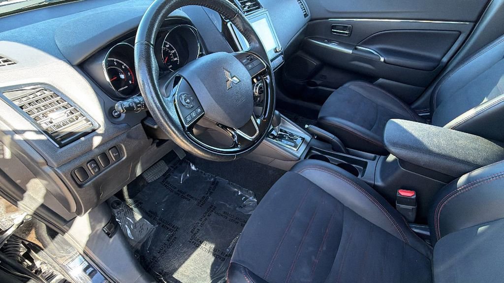 Used 2024 Mitsubishi Outlander Sport SE image 10