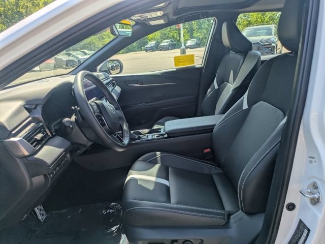 Used 2026 Toyota Camry SE w/ Multimedia Upgrade Package AWD/4WD image 17