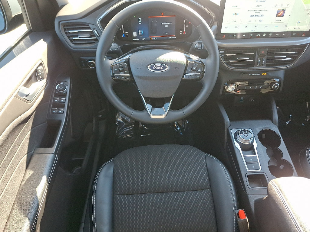 Used 2023 Ford Escape SE FWD image 12