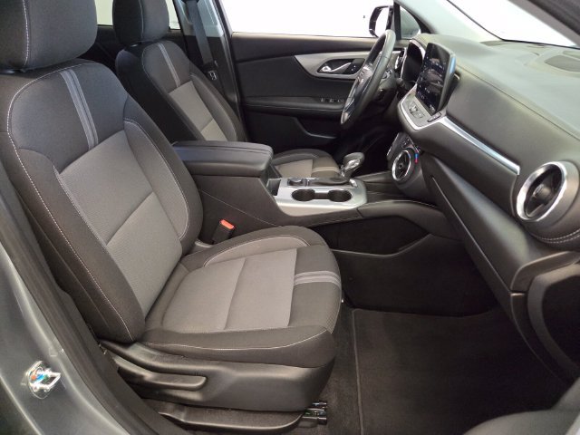 Used 2025 Chevrolet Blazer LT AWD/4WD image 17