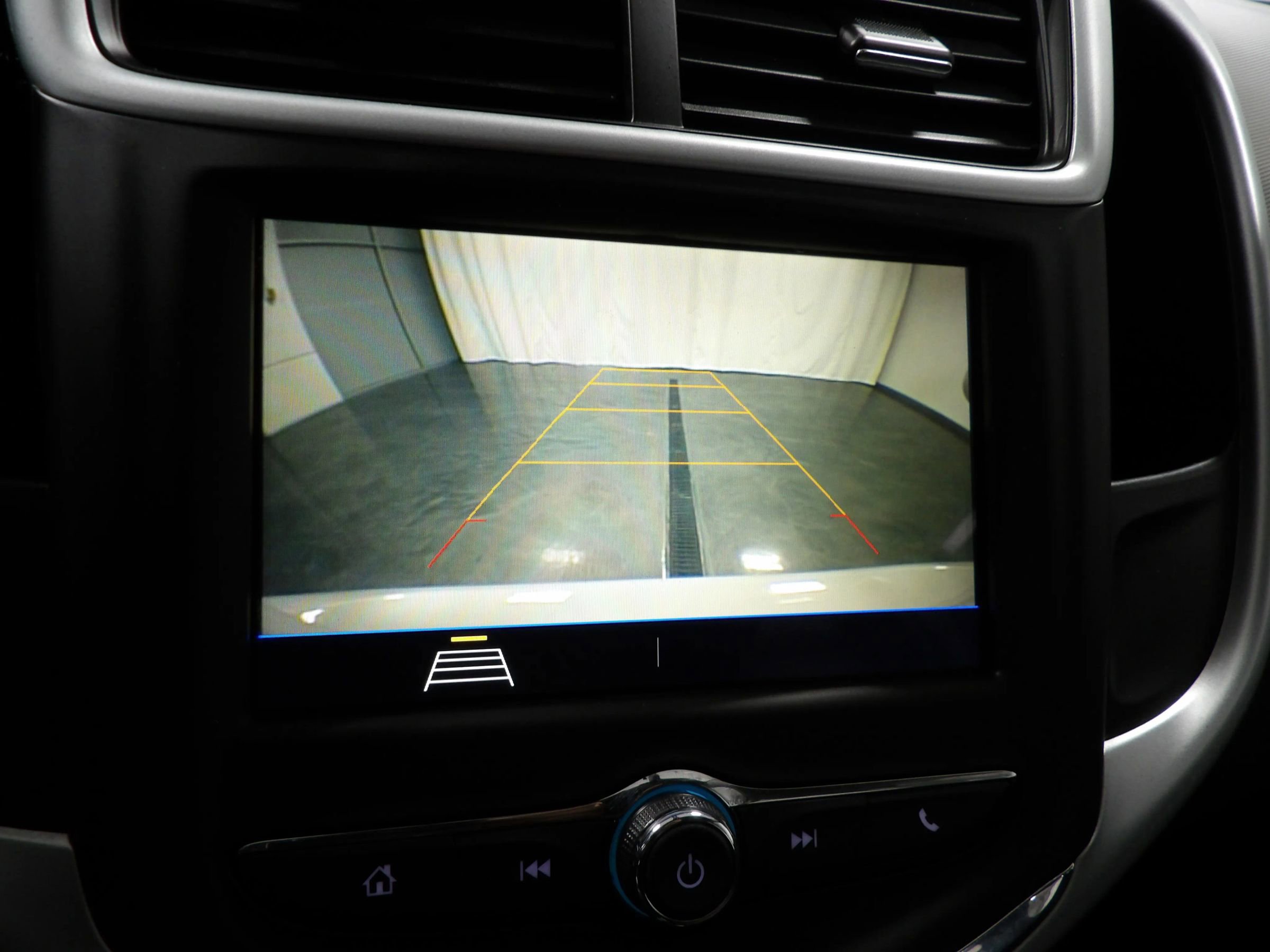 Used 2019 Chevrolet Sonic LT image 17