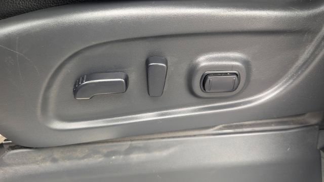 Used 2022 Nissan Titan PRO-4X w/ Pro-4x Convenience Package image 36