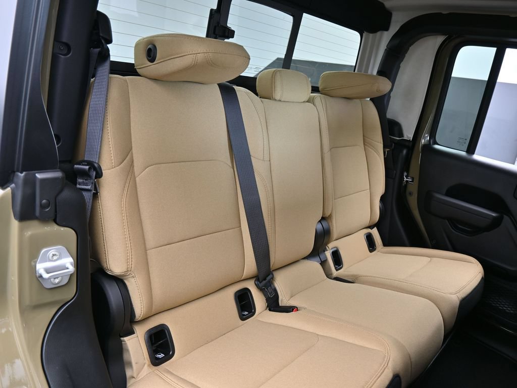 New 2026 Jeep Gladiator Willys AWD/4WD image 38