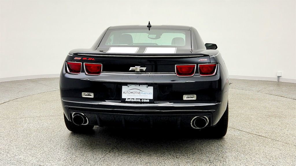 Used 2010 Chevrolet Camaro SS w/ RS Package image 6