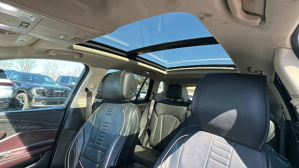 Used 2017 Buick Envision Essence image 16