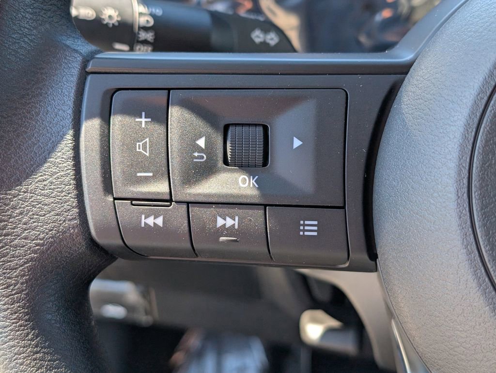 New 2026 Nissan Kicks SV image 18