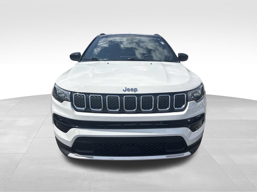 Certified 2023 Jeep Compass Limited AWD/4WD image 9