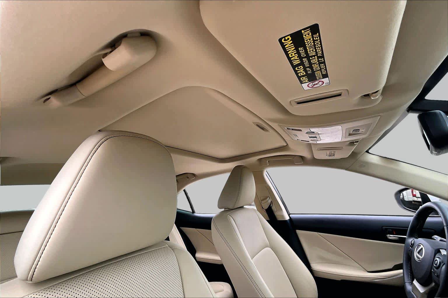 Used 2014 Lexus IS 250 w/ Navigation Package RWD image 12