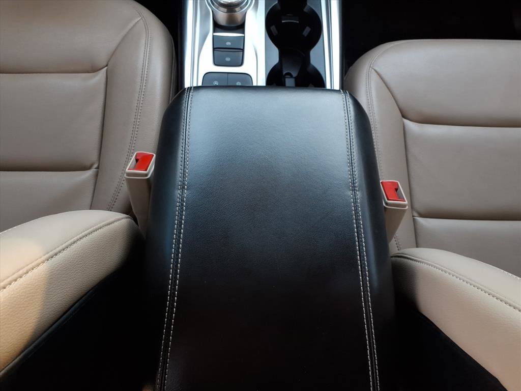 Certified 2020 Ford Explorer XLT w/ Equipment Group 202A image 18