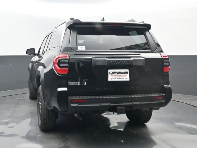 New 2026 Toyota 4Runner SR5 AWD/4WD image 17
