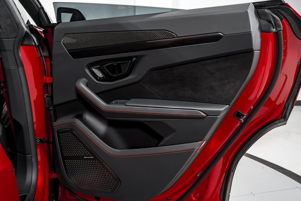 Used 2023 Lamborghini Urus S image 35