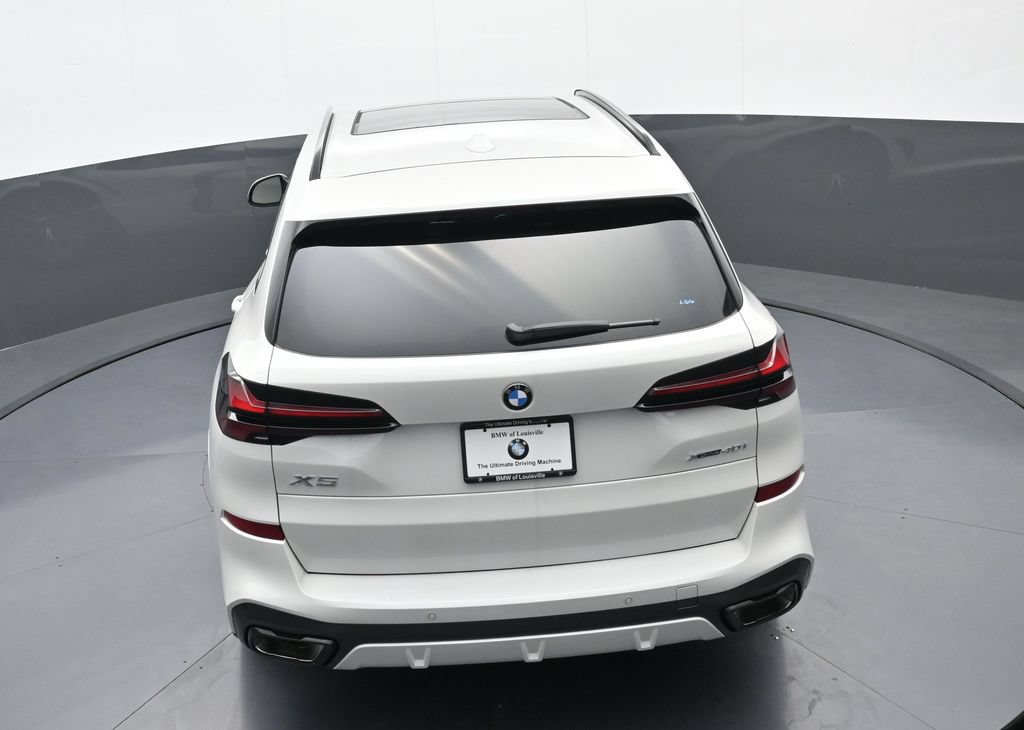 New 2026 BMW X5 xDrive40i w/ M Sport Package AWD/4WD image 35