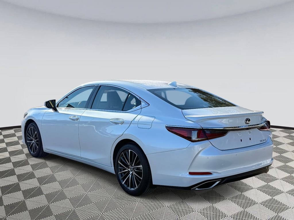 Used 2025 Lexus ES 350 w/ Premium Package image 4