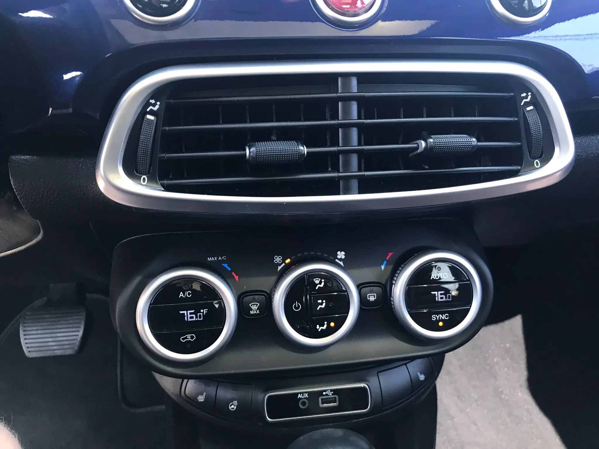 Used 2016 FIAT 500X Lounge image 29