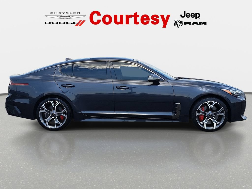 Used 2020 Kia Stinger GT1 AWD/4WD image 3