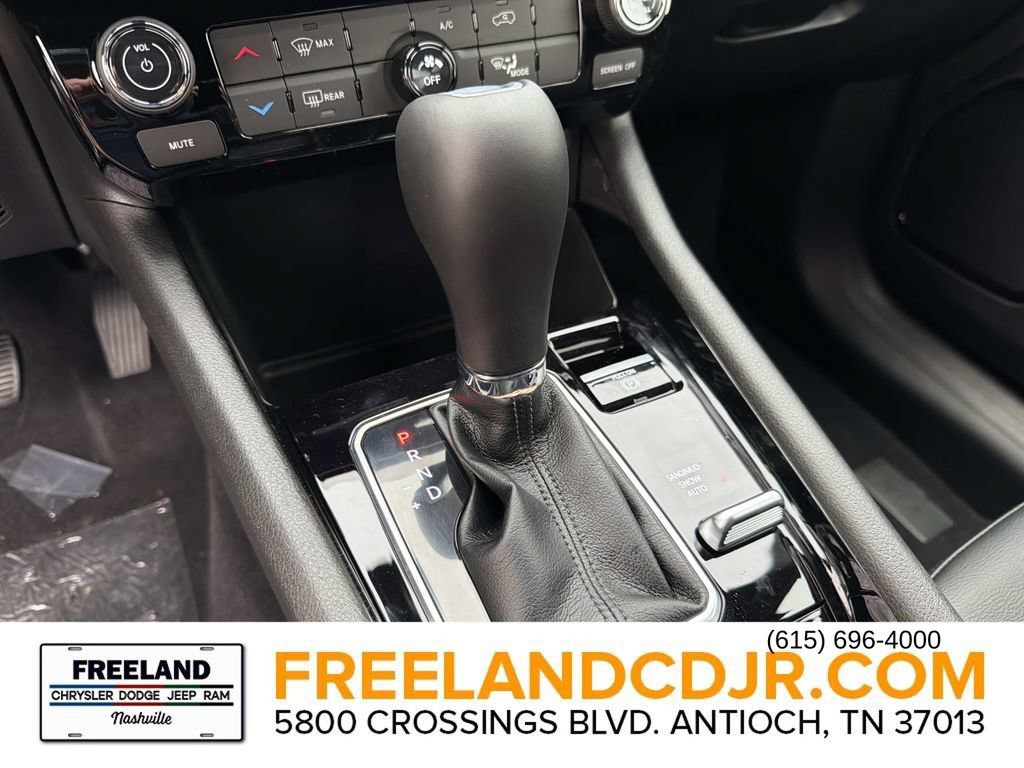 New 2026 Jeep Compass Latitude AWD/4WD image 29