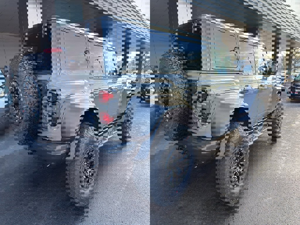 New 2025 Ford Bronco Raptor image 11