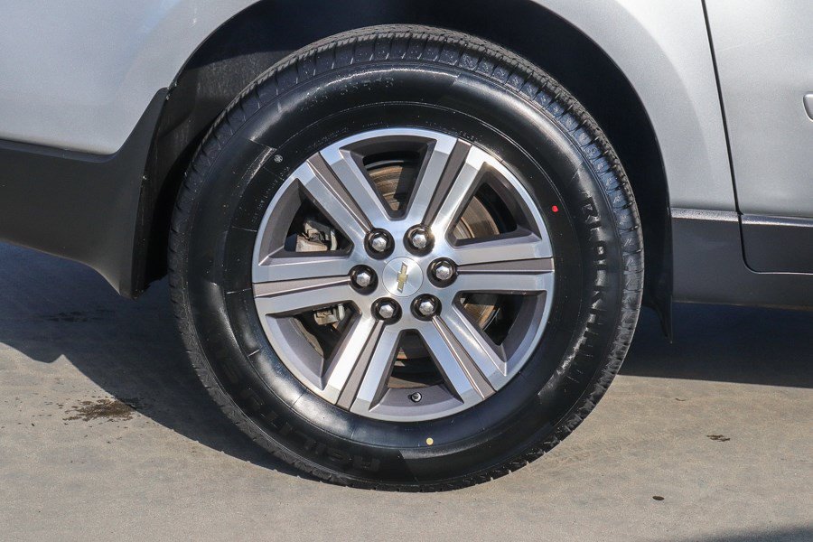 Used 2016 Chevrolet Traverse LT FWD image 12