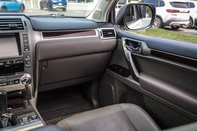 Used 2018 Lexus GX 460 Premium AWD/4WD image 35