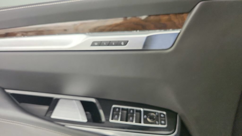Certified 2025 Cadillac Escalade ESV Sport Platinum w/ LPO, ONYX Package AWD/4WD image 26