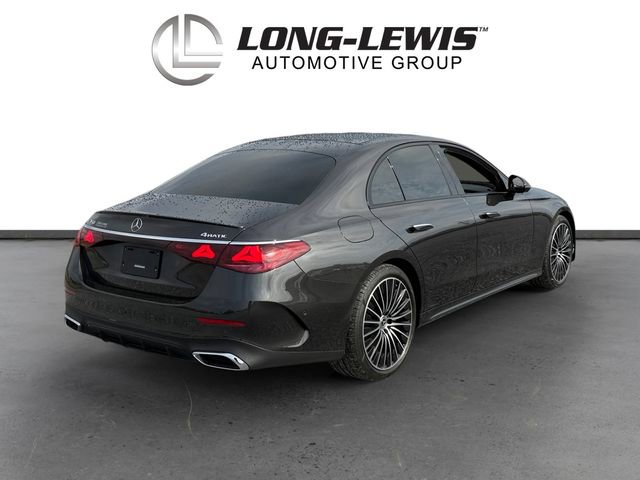 Used 2025 Mercedes-Benz E 350 4MATIC Sedan image 5