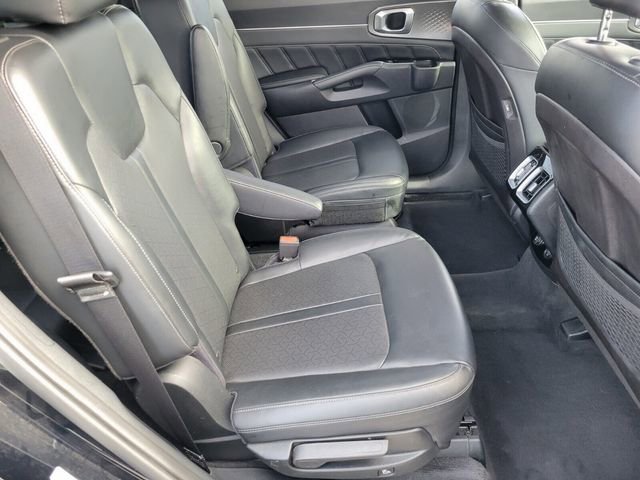 Used 2021 Kia Sorento SX image 16