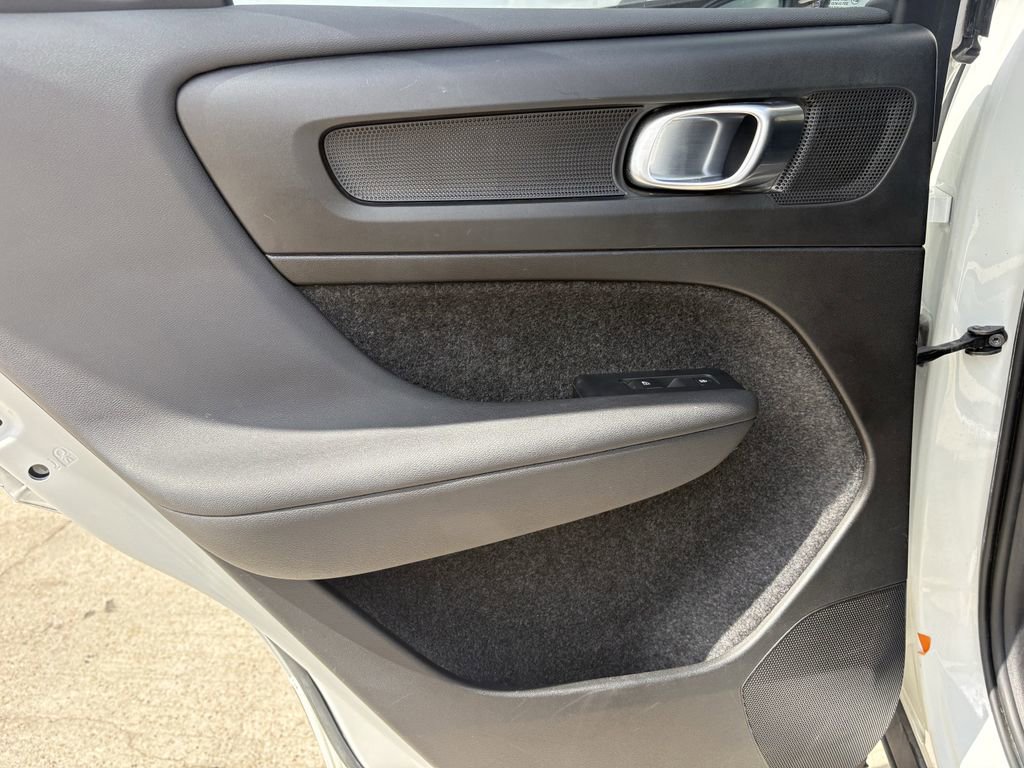 Used 2023 Volvo XC40 B5 Plus w/ Driver Assist Package image 24