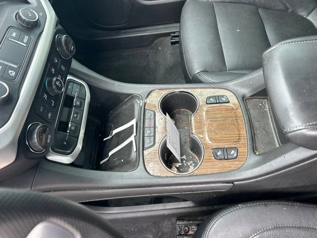 Used 2021 GMC Acadia SLE w/ Driver Convenience Package FWD image 31