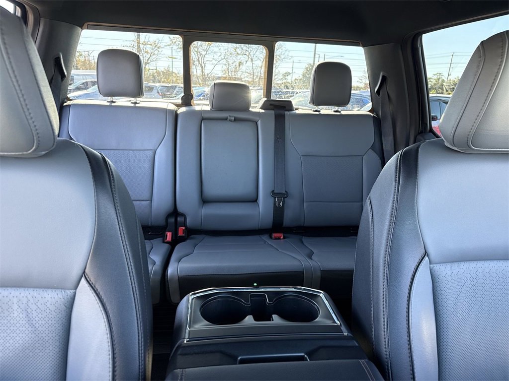 Used 2022 Ford F150 Lightning Lariat image 27