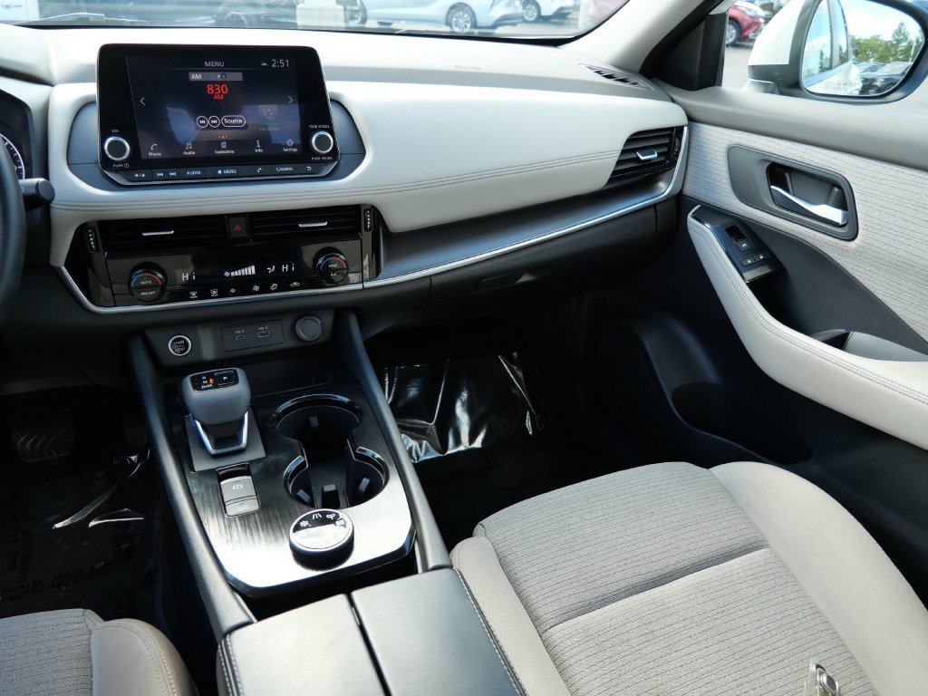 Used 2022 Nissan Rogue SV AWD/4WD image 14