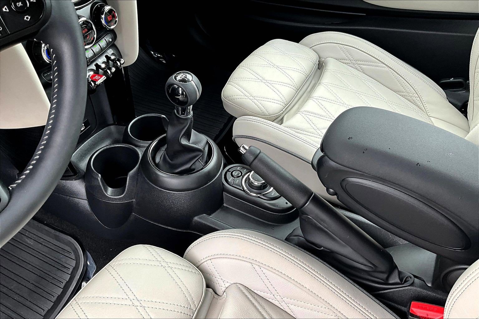 Used 2022 MINI Cooper S FWD image 14