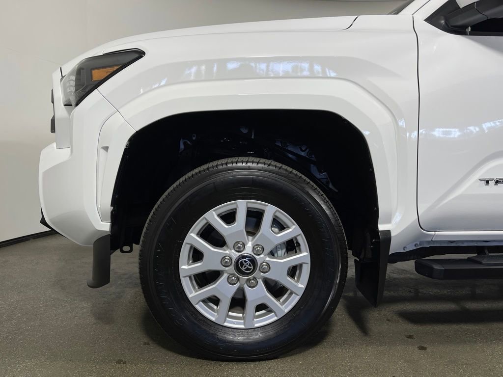 Certified 2025 Toyota Tacoma SR5 image 11
