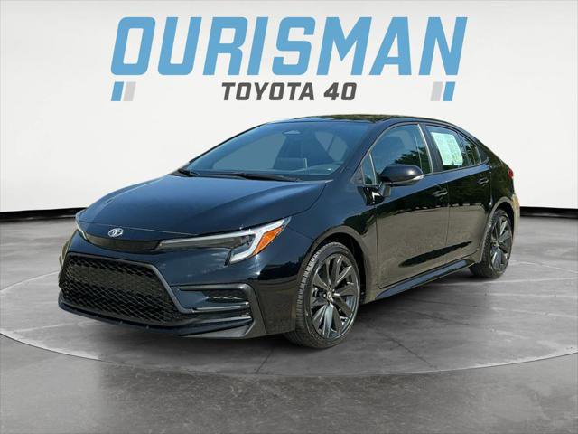 Certified 2025 Toyota Corolla XSE FWD image 3