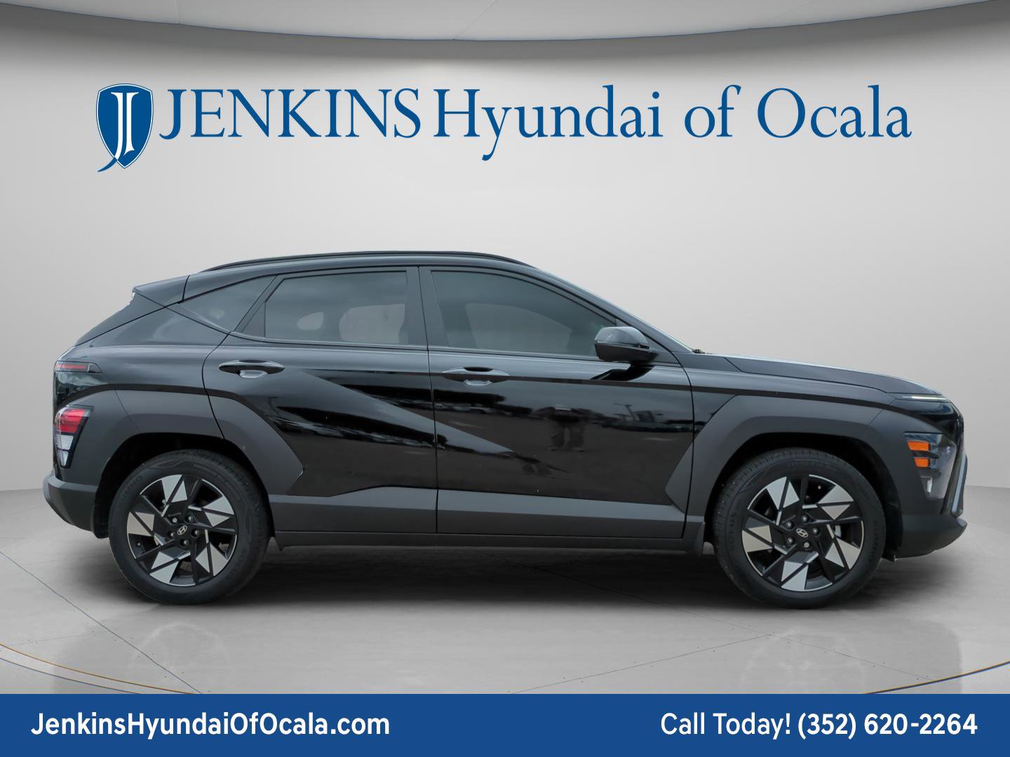Certified 2024 Hyundai Kona SEL FWD image 2