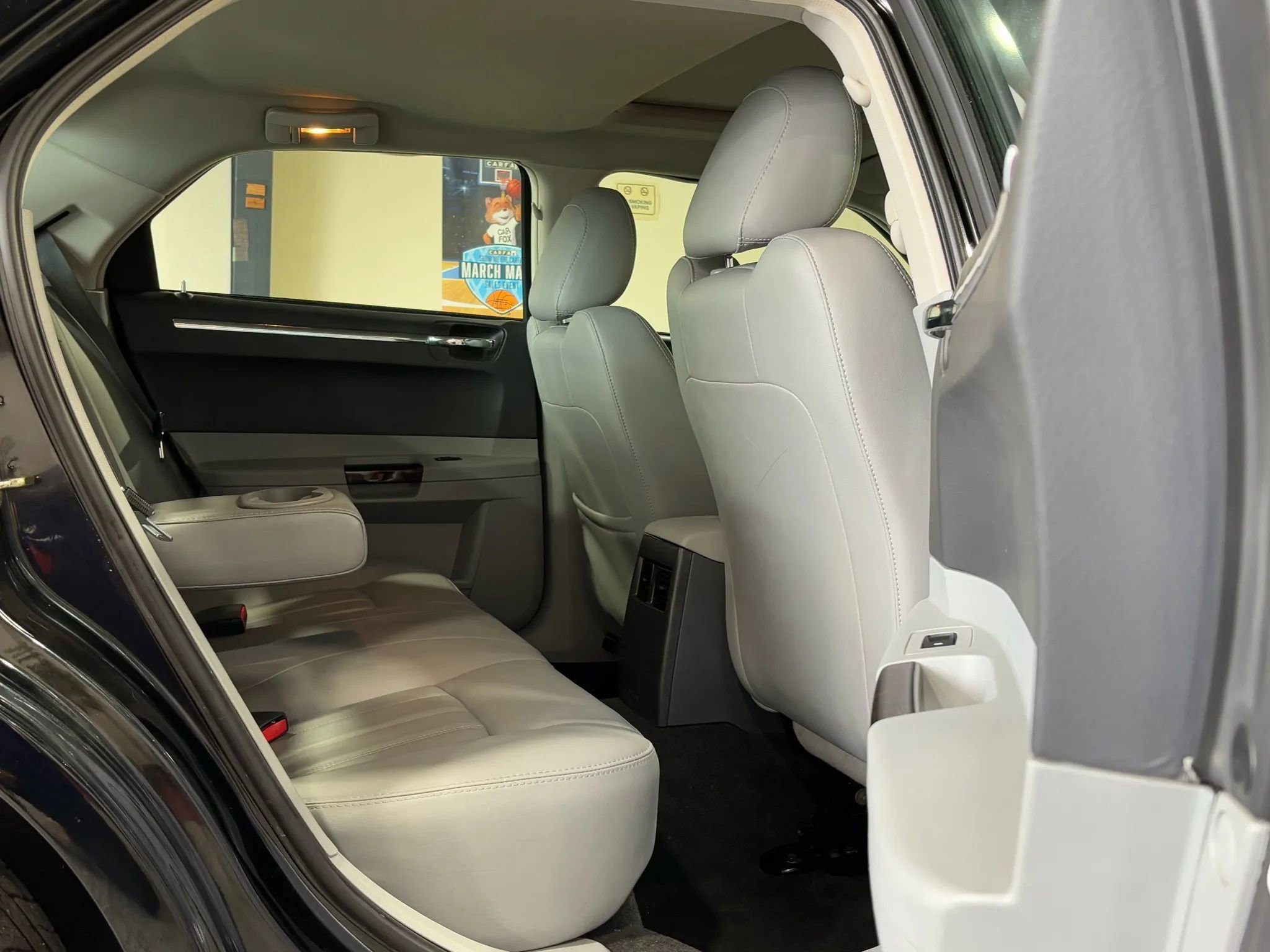 Used 2006 Chrysler 300 C image 11