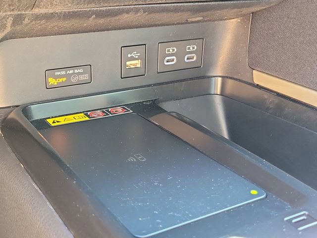 Used 2025 Toyota Camry LE w/ Convenience Package FWD image 29