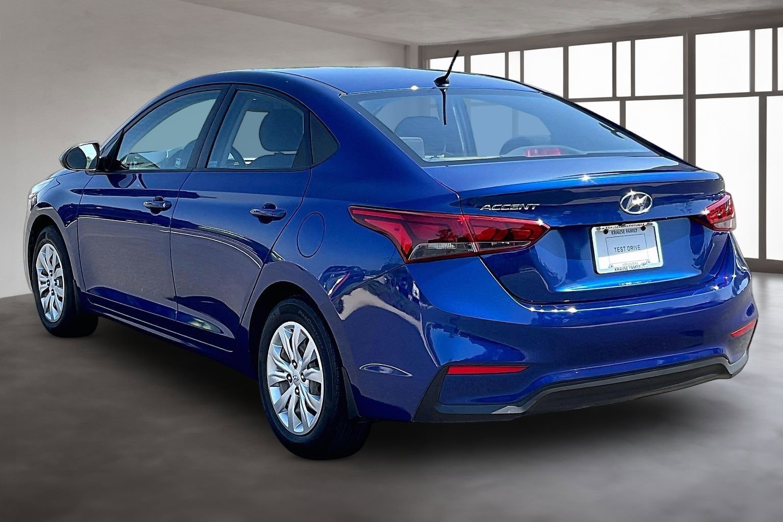Used 2018 Hyundai Accent SE FWD image 4