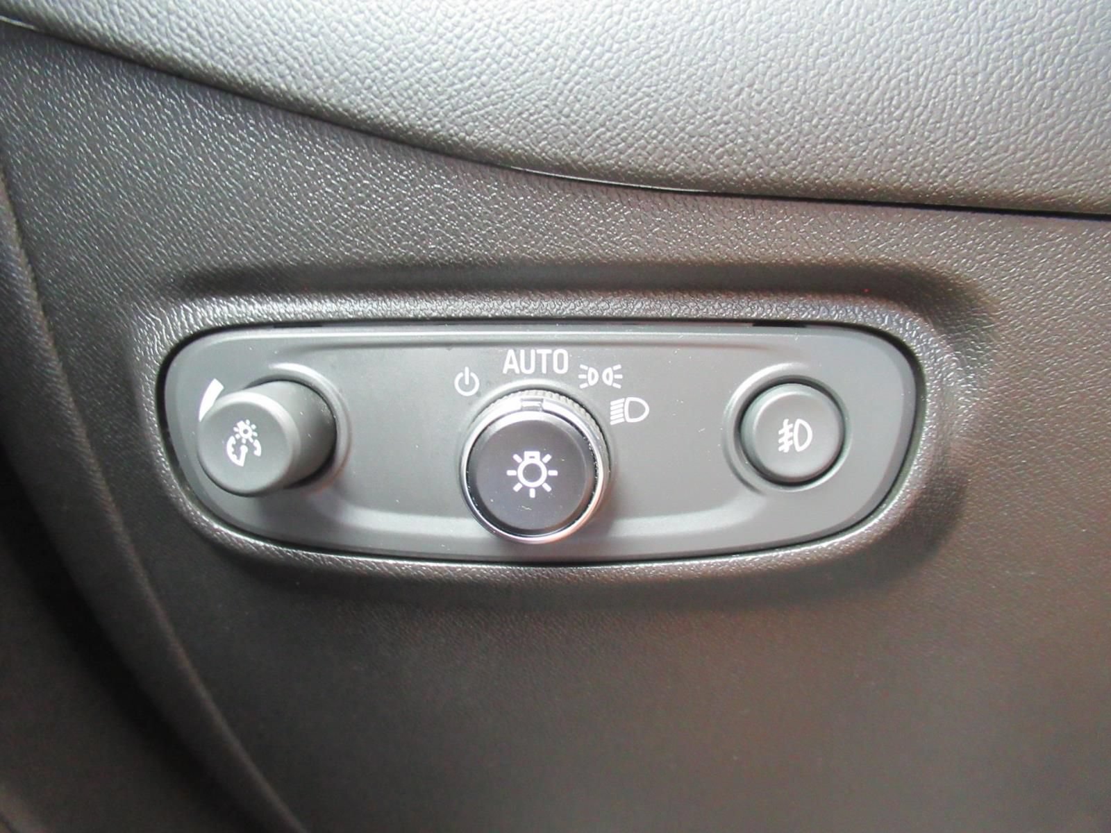 Used 2020 Chevrolet Equinox LT AWD/4WD image 23