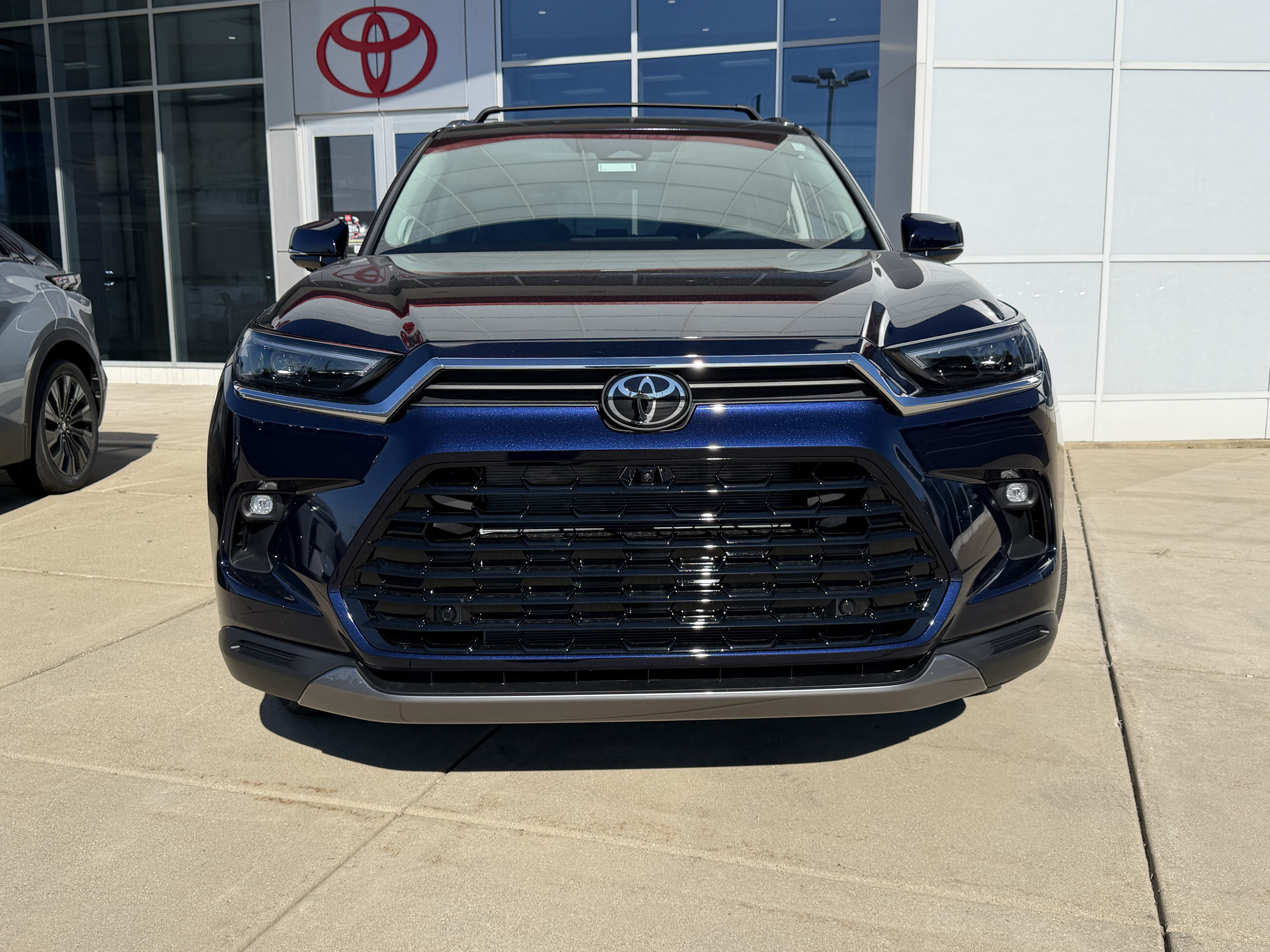 New 2026 Toyota Grand Highlander AWD image 2