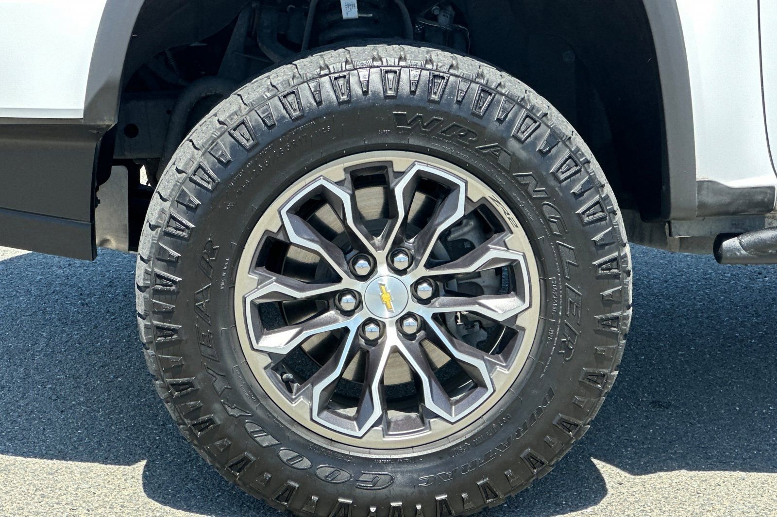 Used 2021 Chevrolet Colorado ZR2 AWD/4WD image 24