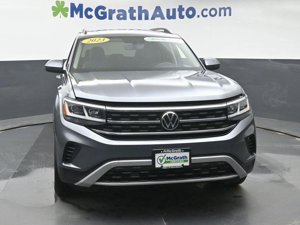 Used 2023 Volkswagen Atlas SE w/ Panoramic Sunroof Package image 4