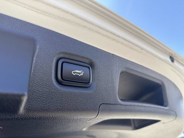 Certified 2023 Hyundai Santa Fe SEL w/ Cargo Package AWD/4WD image 8